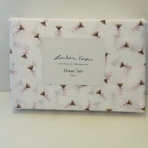 London Kaye Cafe Espresso Martini Glasses with Bows Twin Size White Sheet Set